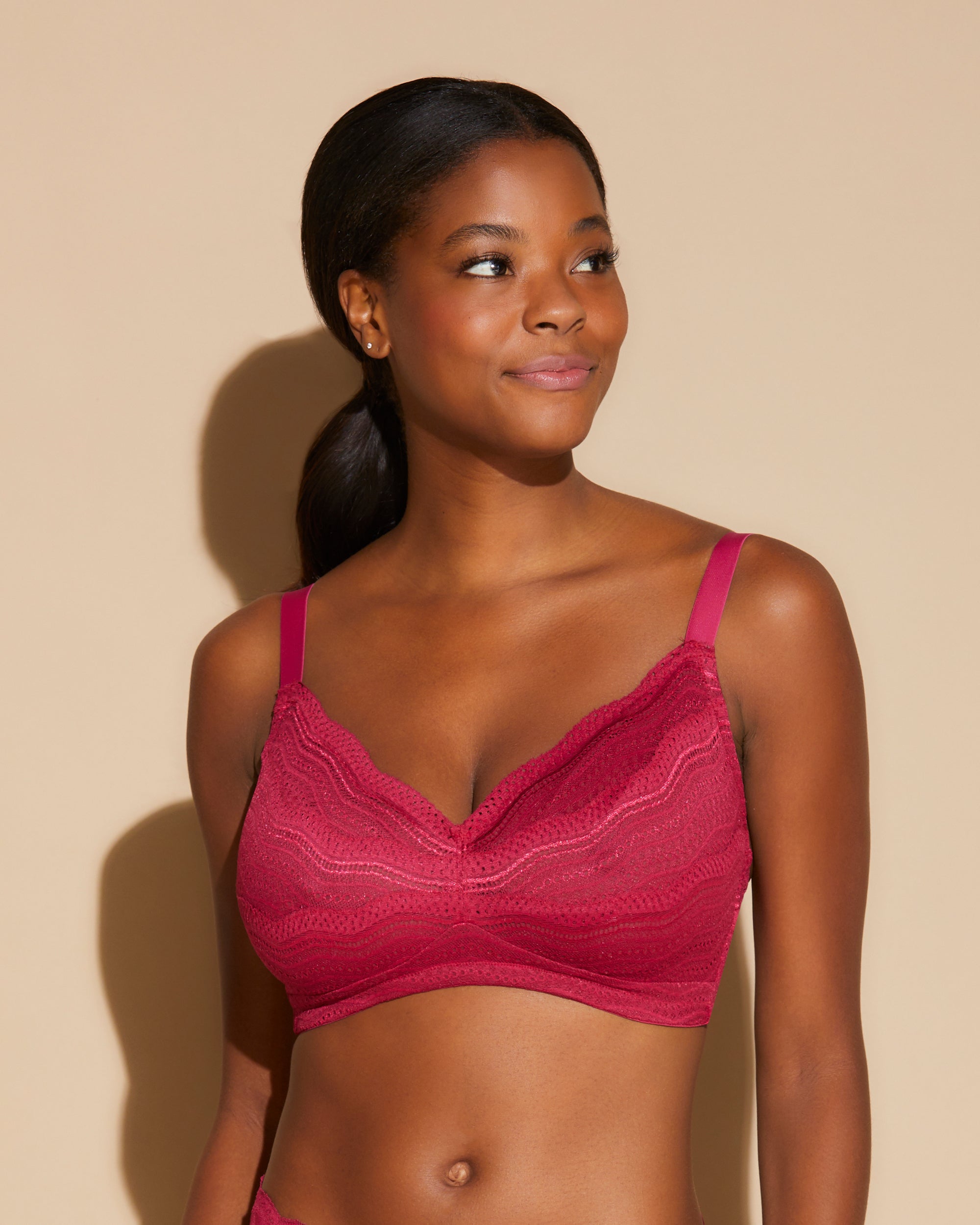 Buy OOLA LINGERIE Lace & Logo Non Wired Soft Bra 40DD, Bras