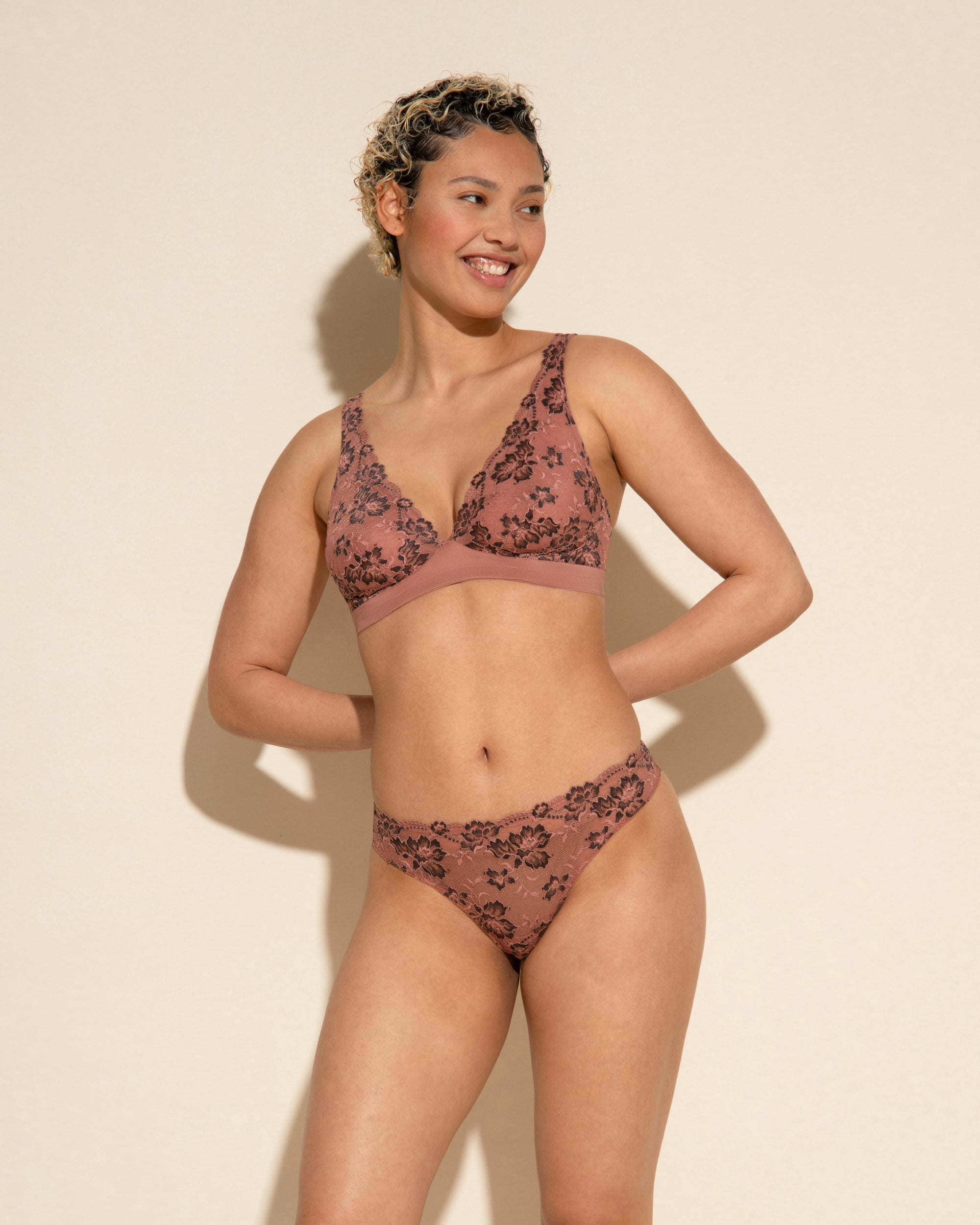 Cosabella Women's Savona Bralette - Wireless, Floral Lace, Adjustable Straps, Hook & Eye Closure