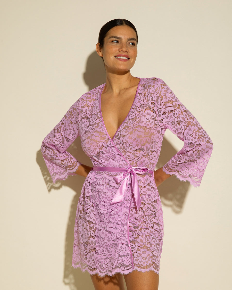 Magnolia Lace-Trimmed Robe